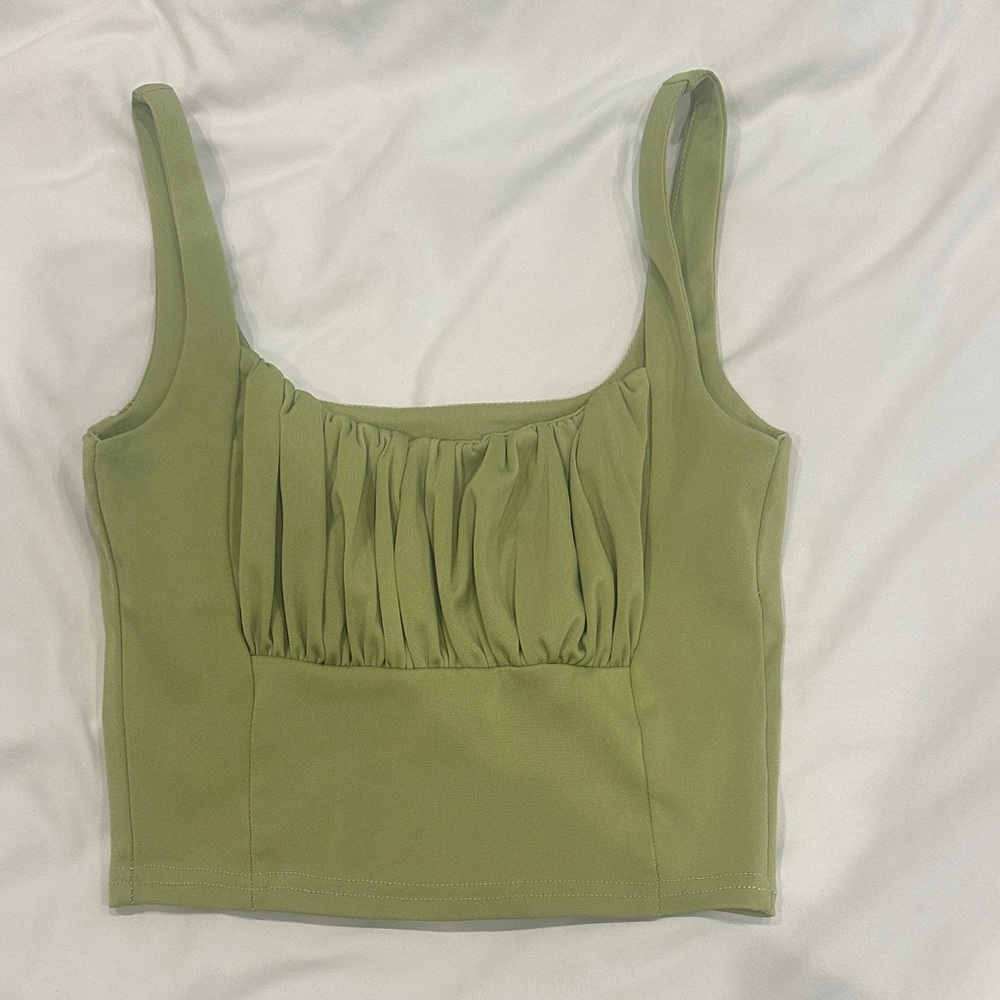 3/$20 Green crop top